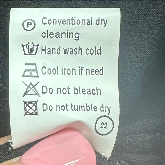 New! Women’s Sz Med Black Sleeveless Romper w/Elastic Waist & Snap Closure, V572 - Picture 14 of 15